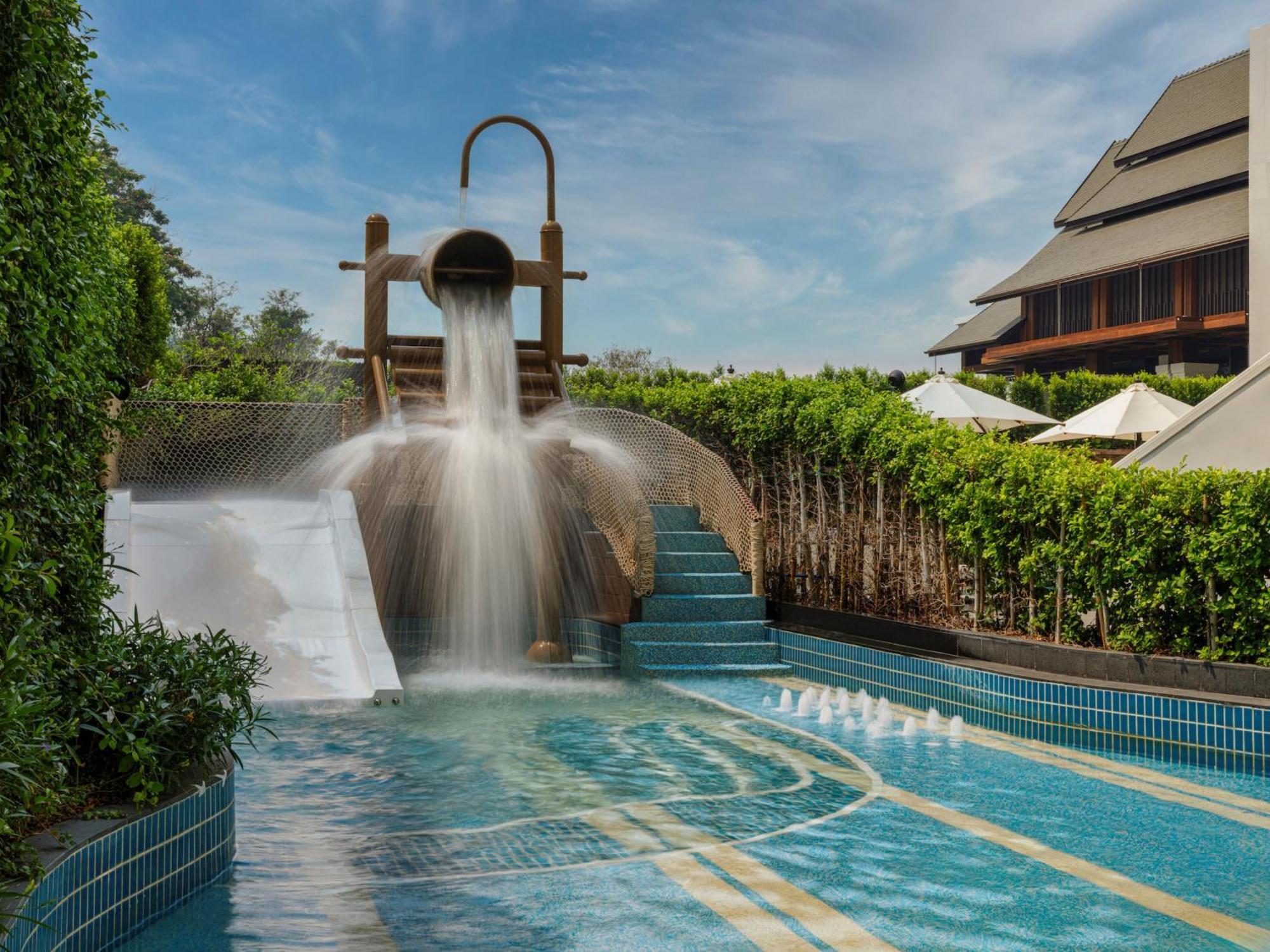 Intercontinental Chiang Mai The Mae Ping Hotel Exterior foto